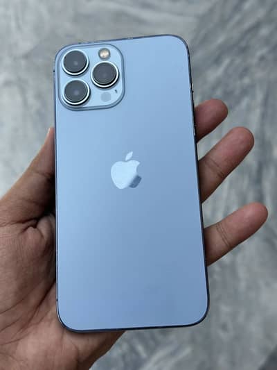 I phone 13 pro max Factory Unlock 256gb