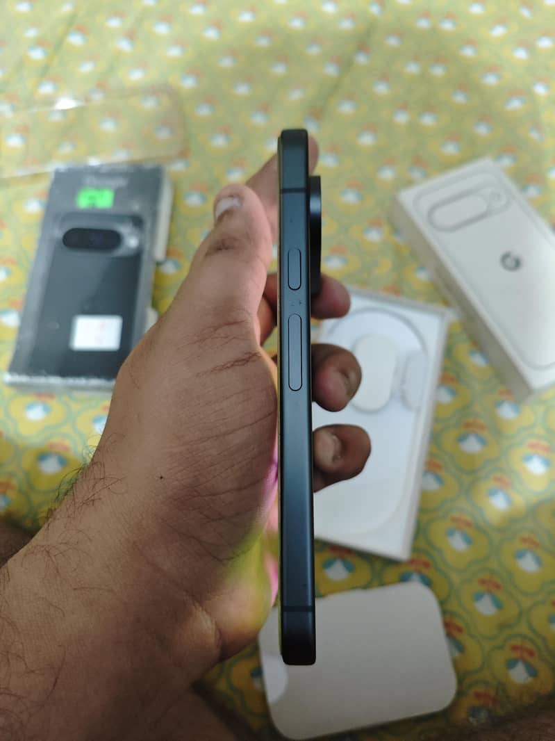 Google Pixel 10 5