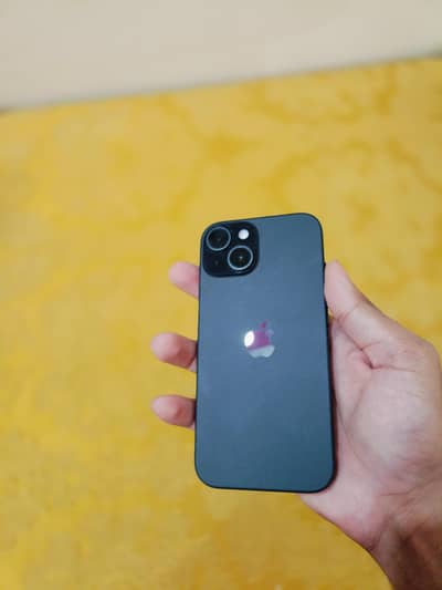 Apple iPhone 15