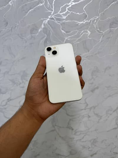Apple iPhone 13