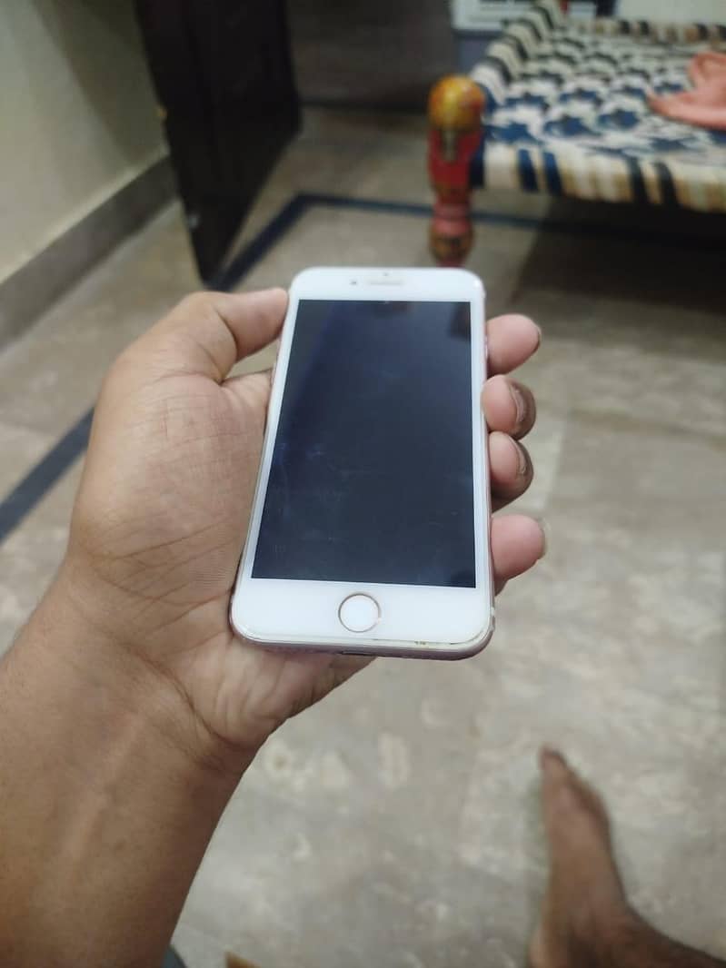 Apple iPhone 7 6