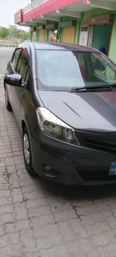 Toyota Vitz 2011 /14 0.3. 0,0,8,3,2.7. 7,1.6
