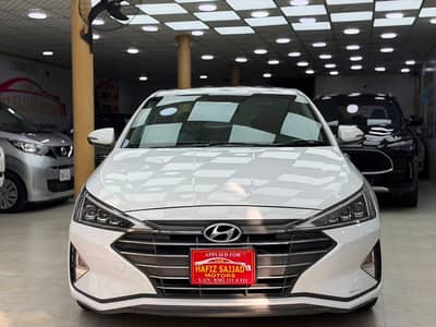 Hyundai Elantra 2022