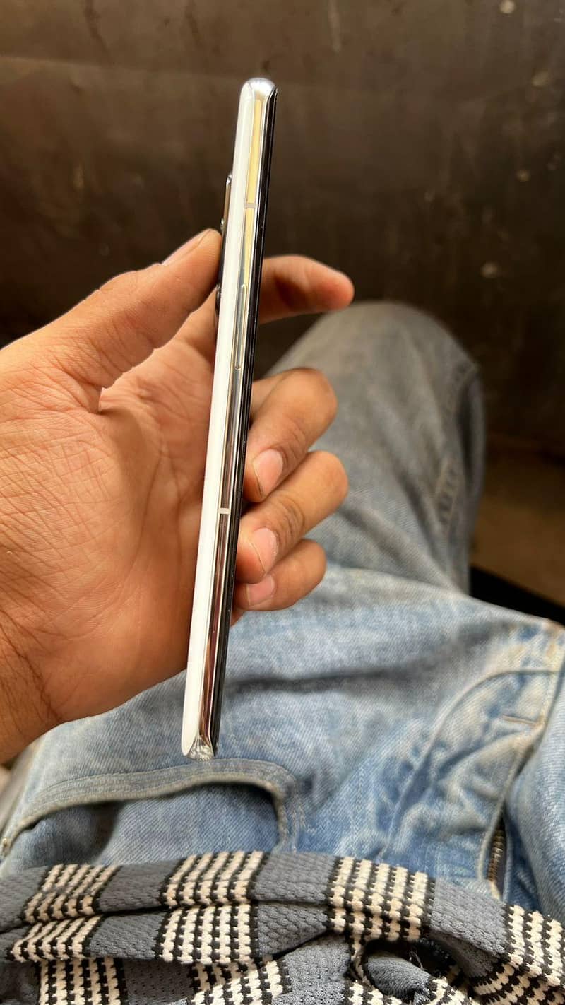 One Plus 10 Pro 3