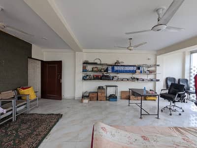 3 Marla Office Space Available For Rent On Saddar Lahore Cantt.
