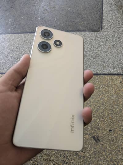 Infinix Hot 30