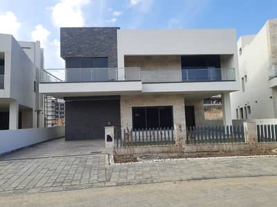 1 Kanal Premium Luxury Golf Facing Villa For Sale In Eighteen
