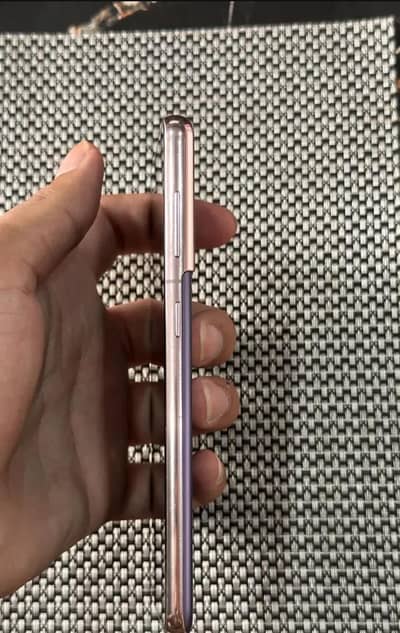 Samsung Mobile S21
