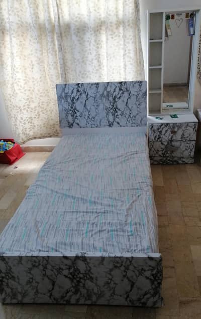kids bed. with Dressing Table