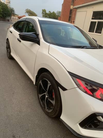 car available for rent/Rent