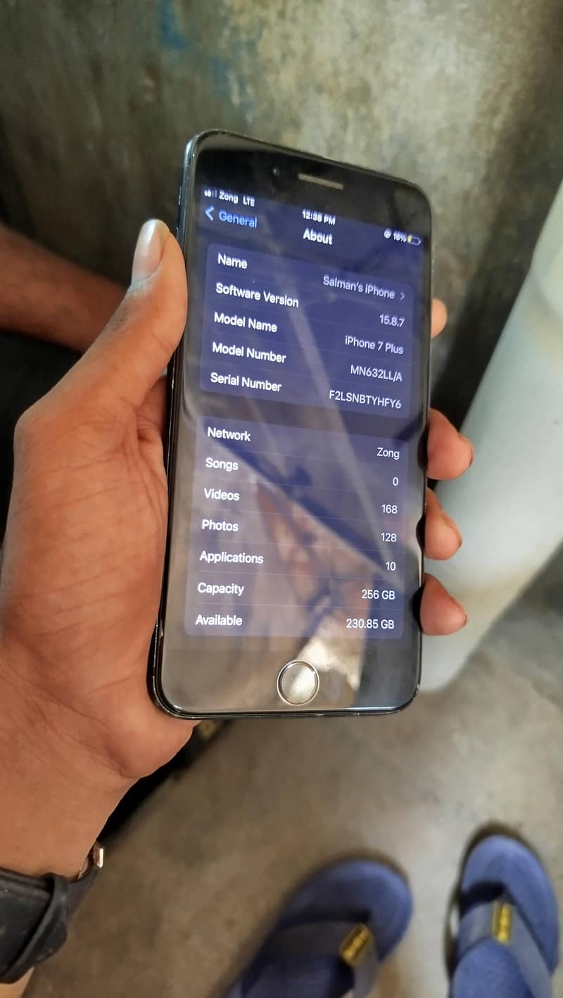 Apple iPhone 7 Plus 3