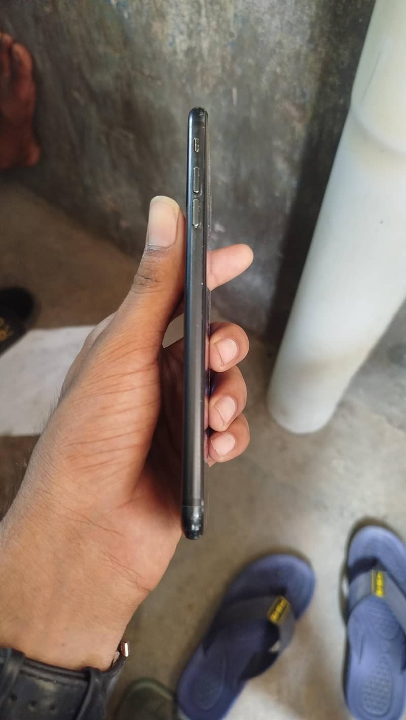 Apple iPhone 7 Plus 4