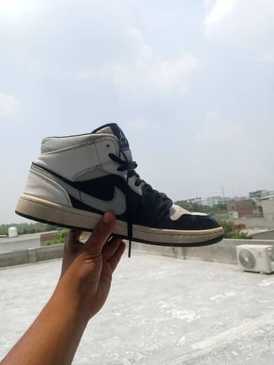 AIR JORDAN