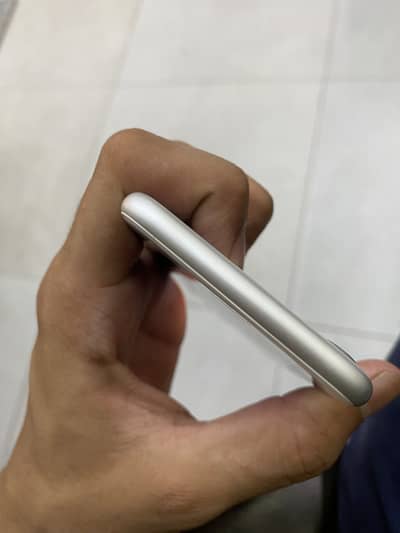 Apple iPhone 8