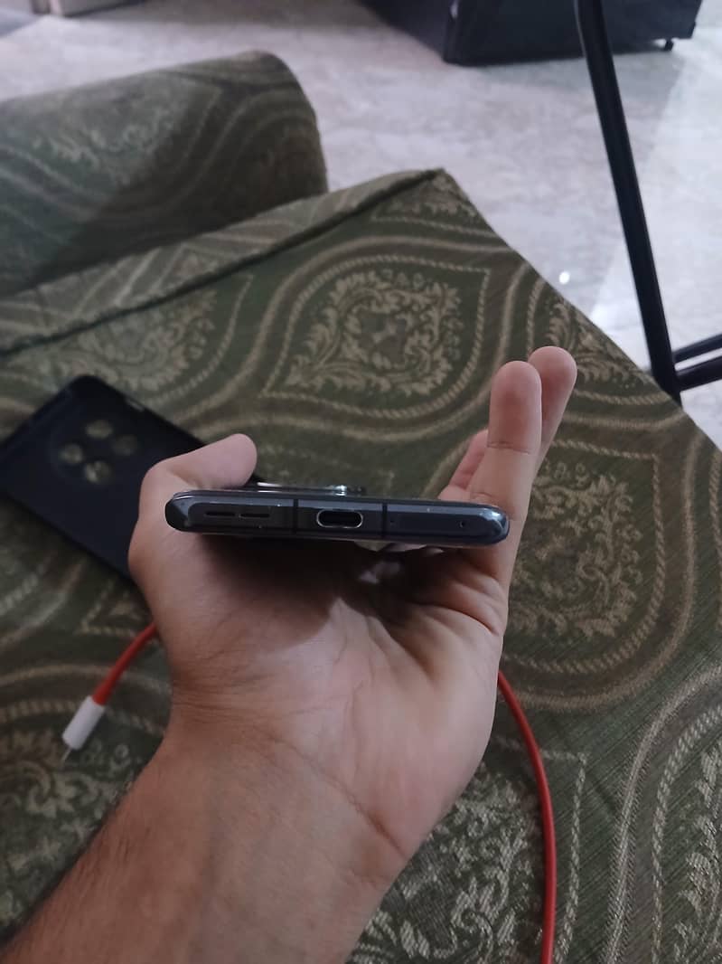 One Plus 11 4