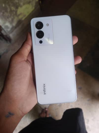 Infinix Note 12