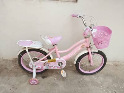 Girl's cycle