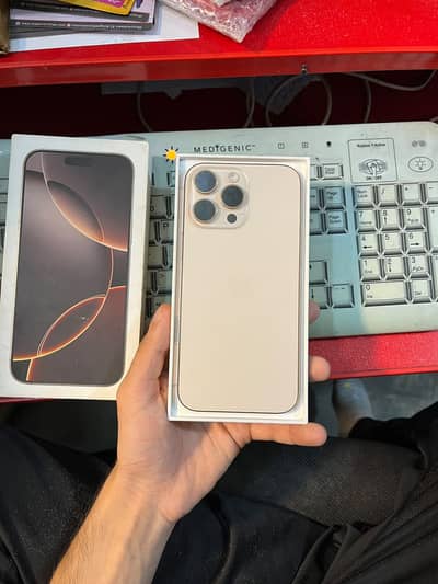 Apple iPhone 16 Pro Max