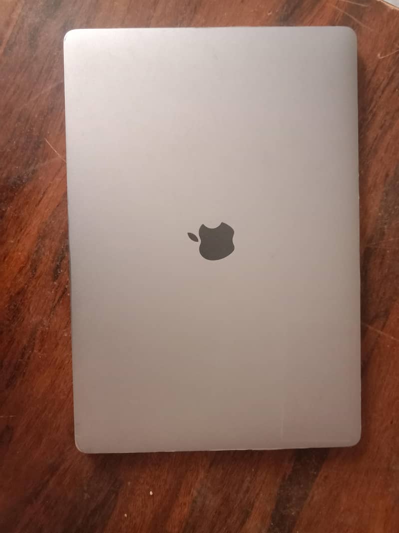 MacBook Pro 15" | Intel core i9 | 32GB / 512 GB | 2018 | 4GB Graphics 1