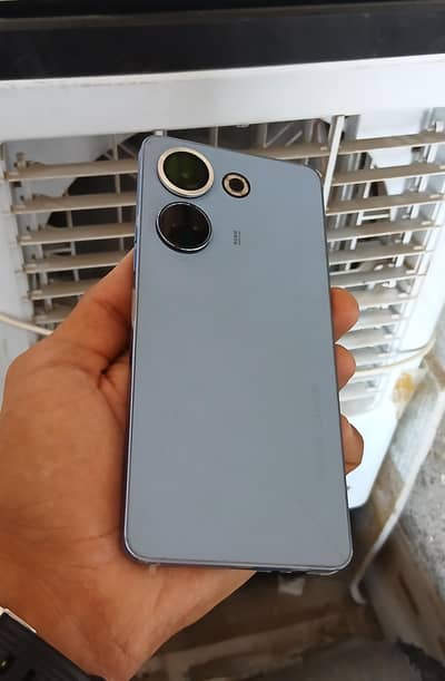 Tecno CAMON 20 8/256 With Box Red Description