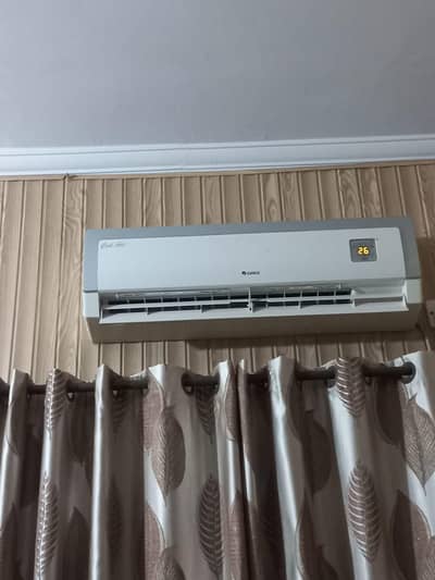 Urgent sale Gree 1.5 Ton