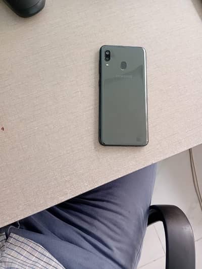 Samsung Mobile A20
