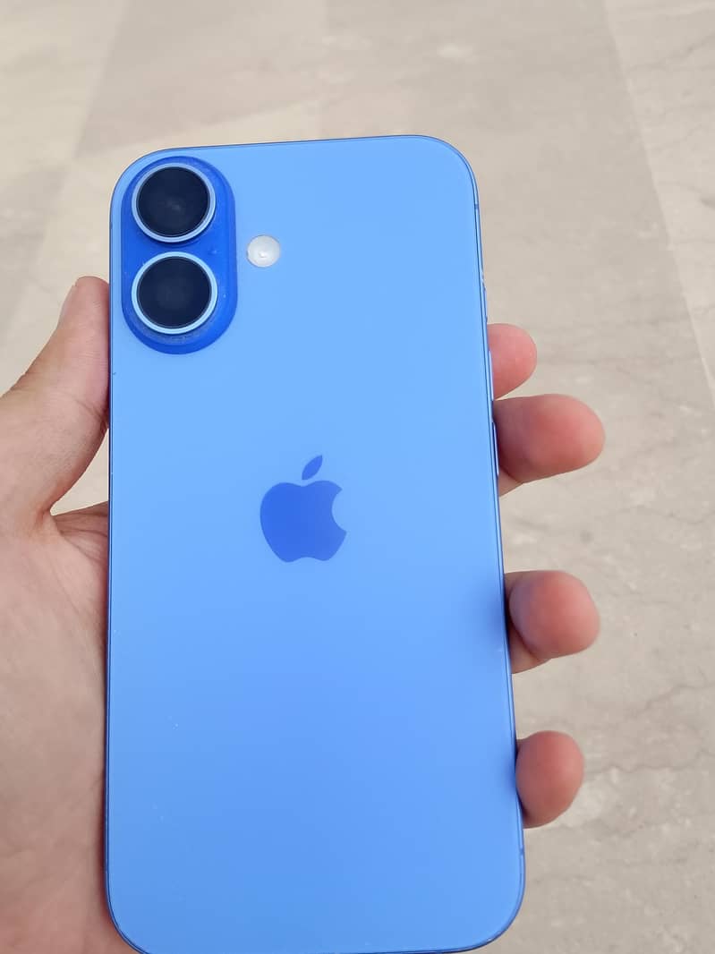 Apple iPhone 16 1