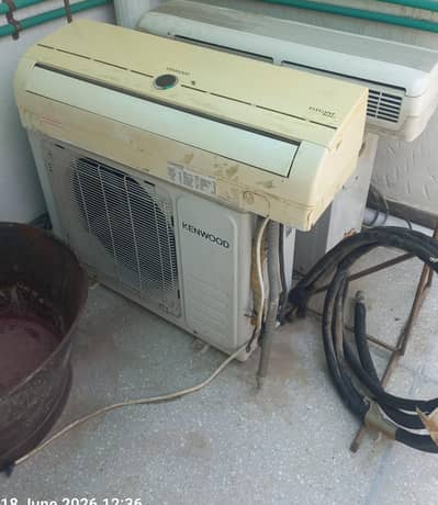 non inverter split AC (1 ton)