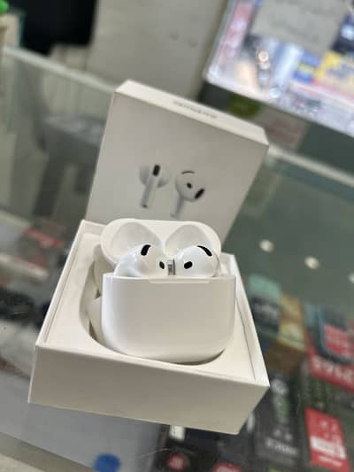Apple air pods 4
