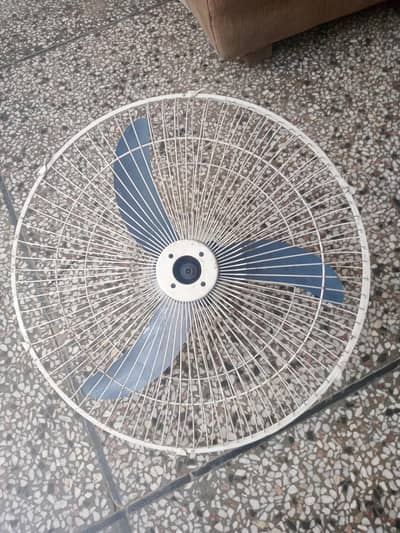 white colour Bracket fan | adjustable on walls