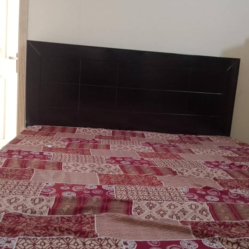 king size bed 1