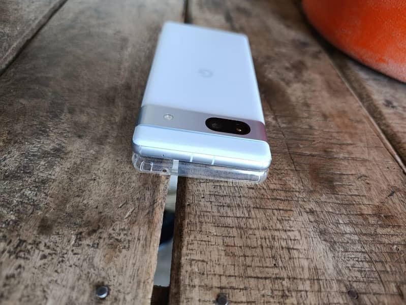Google Pixel 7a 3