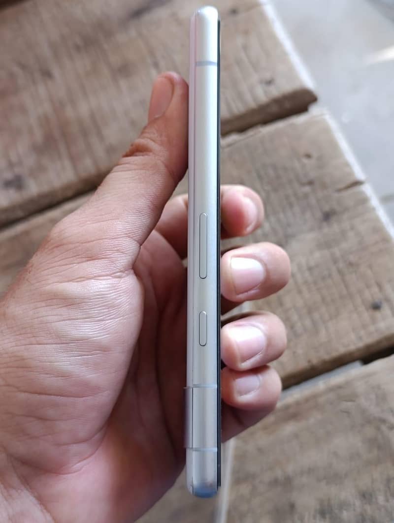 Google Pixel 7a 10