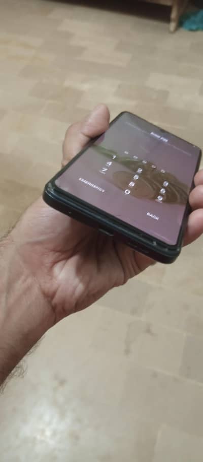 redmi note 12 orginal panel hai bs glas tuta howa hain wo change hoga