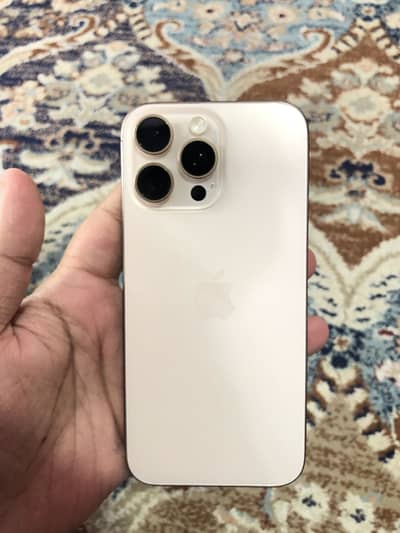 Apple iPhone 16 Pro Max
