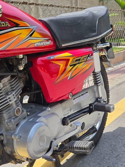 Honda 125 model 2020/2021 Lahore number