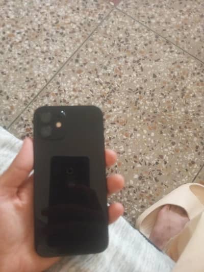 Apple iPhone 12