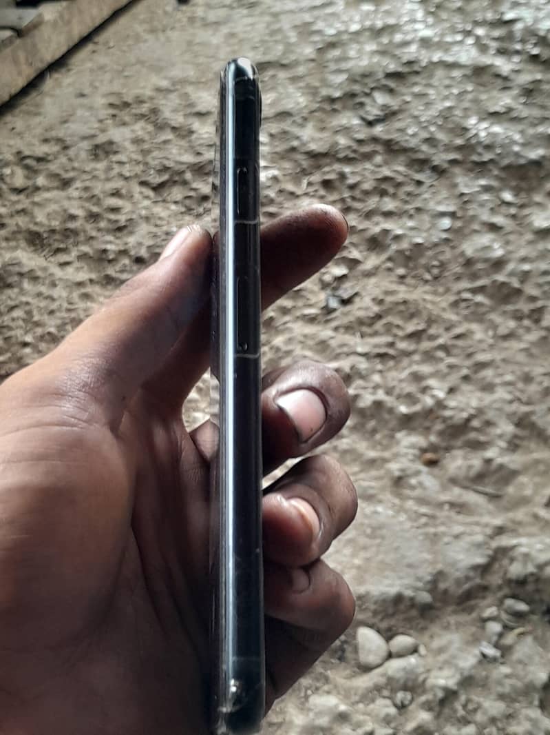 Apple iPhone SE 6