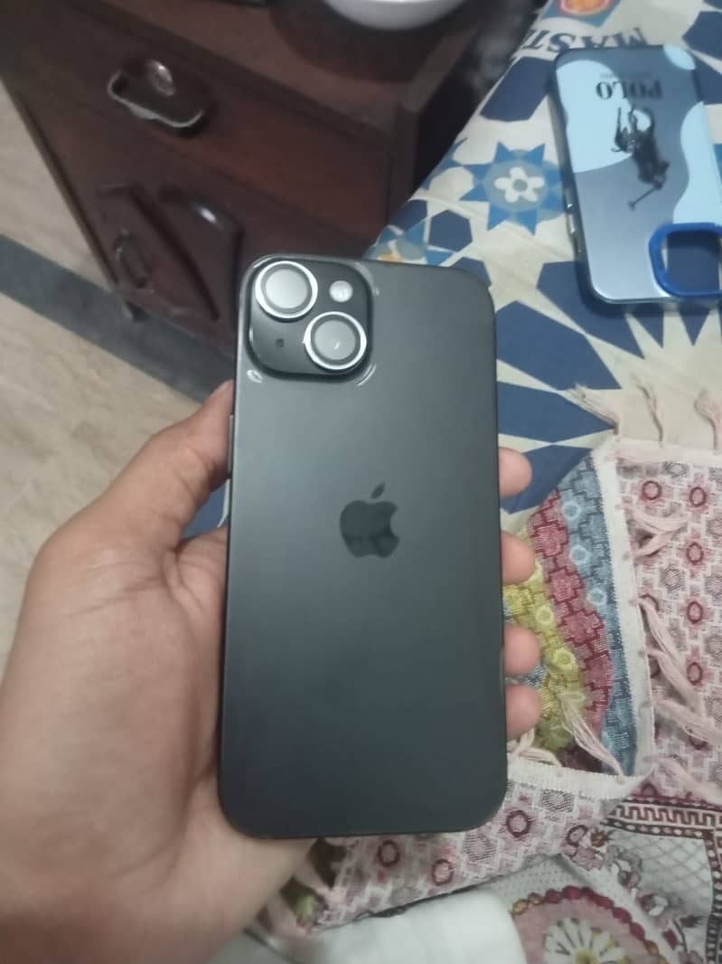 Apple iPhone 15 1