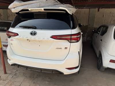 Toyota Fortuner  GRS 2024