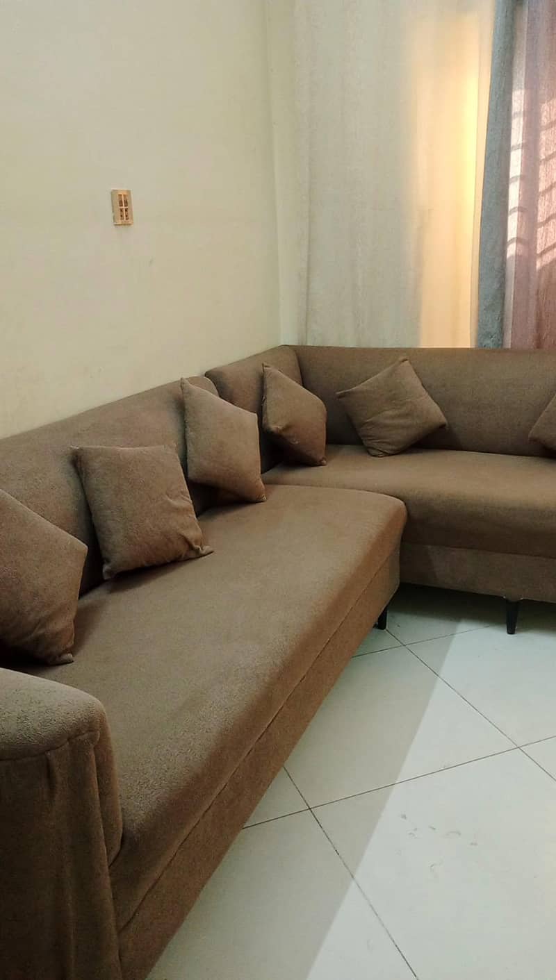 L shape sofa 0