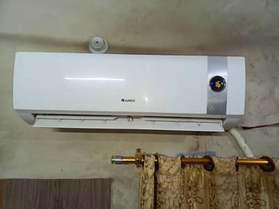 Gree 1 ton non inverter ac for sell