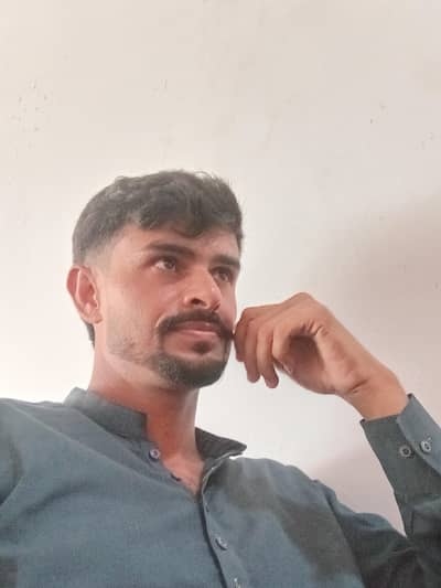 job chahye koi b kam kar loonga ghar ka ho ya bahir ka