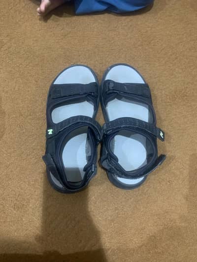 indure soft and smooth sandle