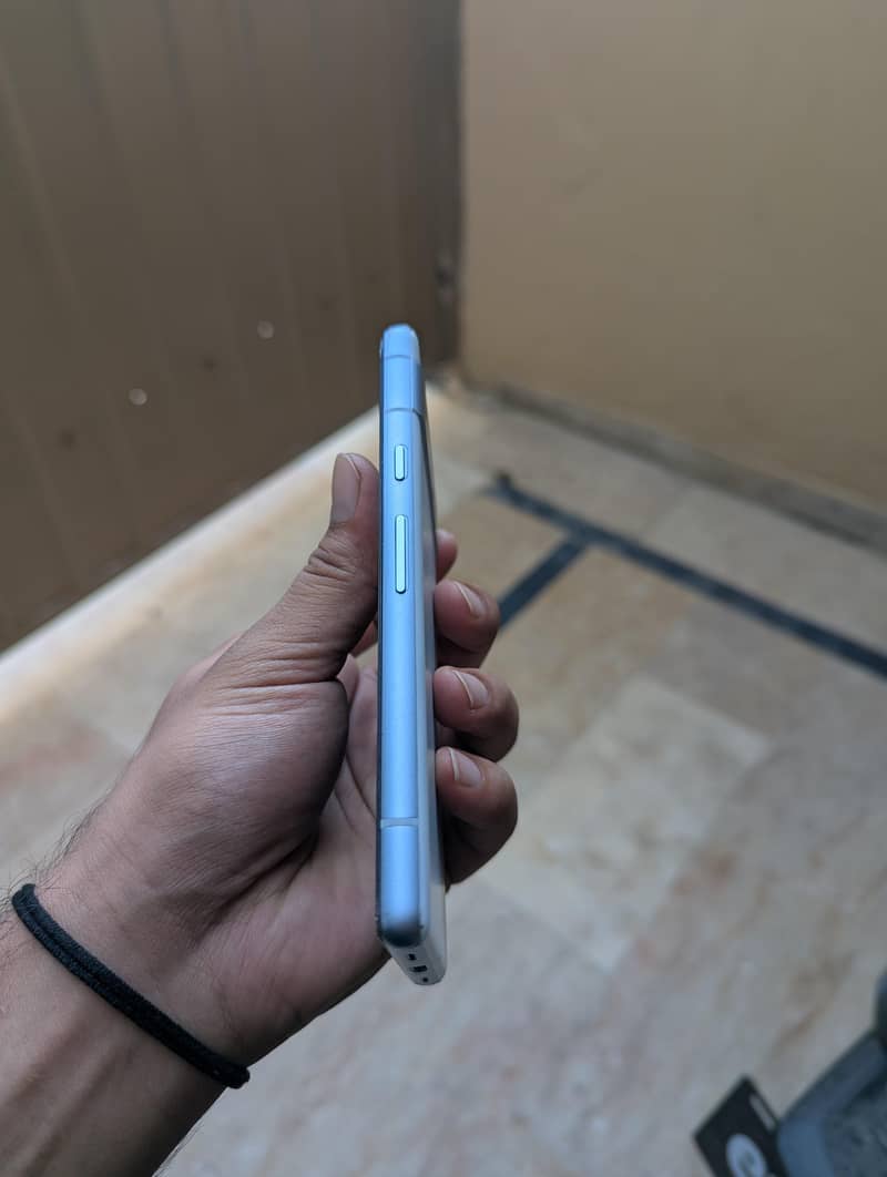 Google Pixel 7a 4