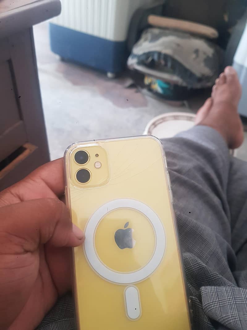 Apple iPhone 11 5