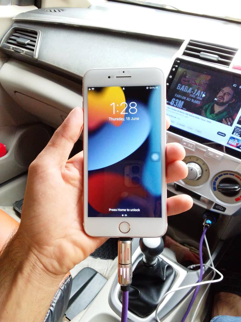 Apple iPhone 7 Plus 1