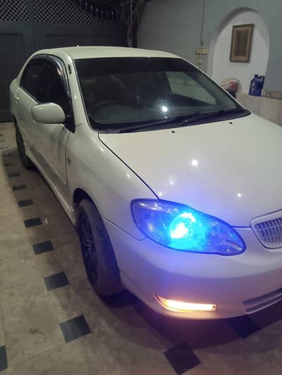 Corolla Se Saloon 2005 white Color
