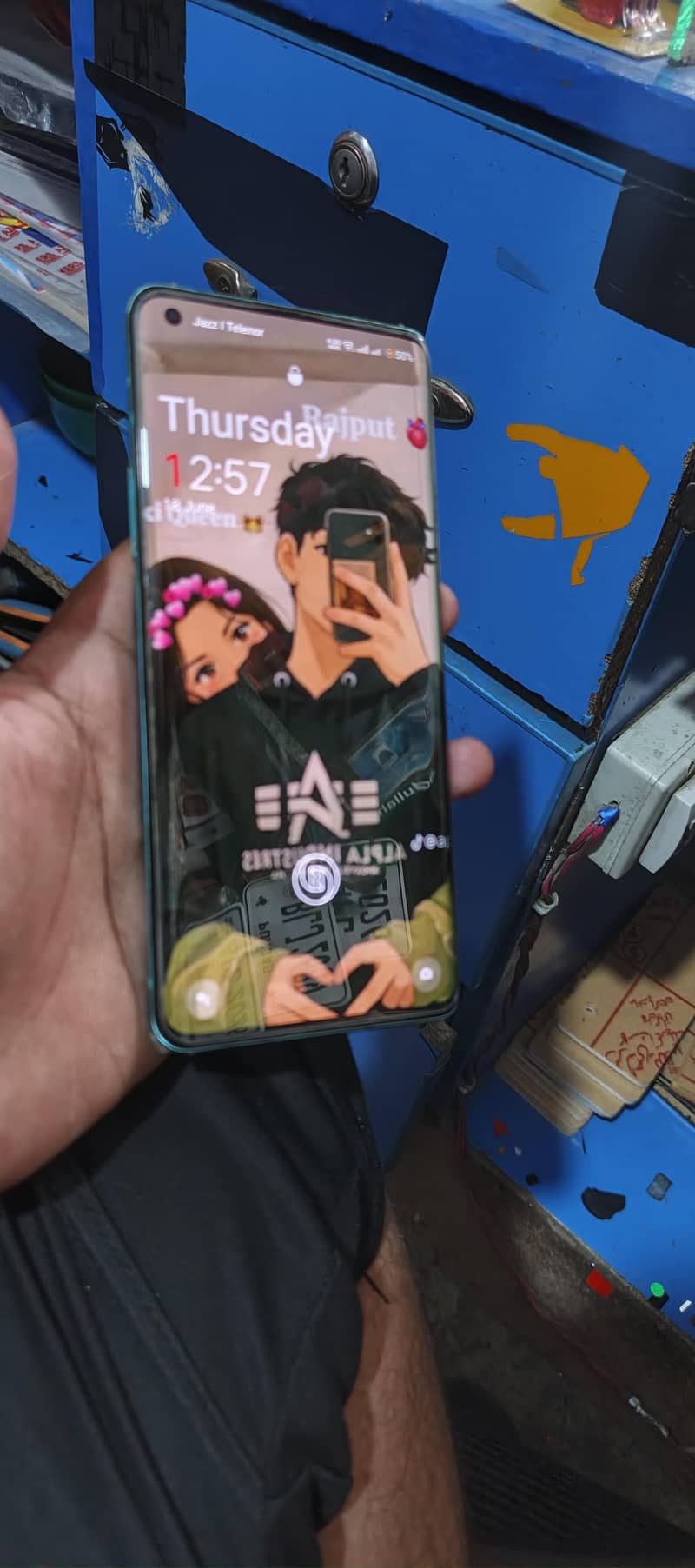 one plus 8pro 1