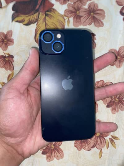 Apple iPhone 13